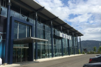 丽水之星汽车有限公司玻璃幕墙安装